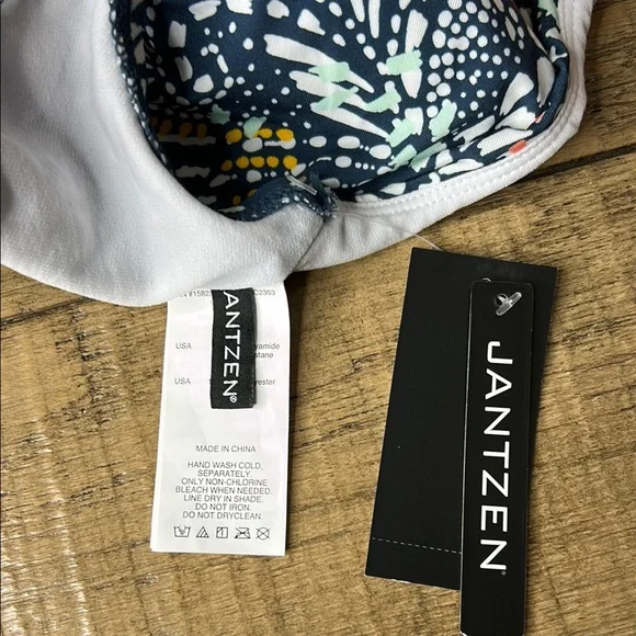 Jantzen Woman Swimwear in Multicolor Pattern - Picture 6 of 7